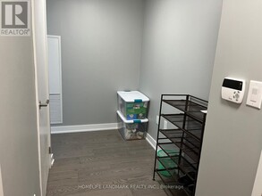 11-1411 Wellesley St W in Toronto, ON - Building Photo - Building Photo