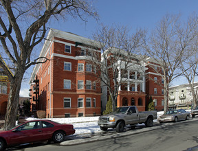 836 E 17th Ave in Denver, CO - Foto de edificio - Building Photo