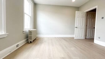 1923 Pierce St in Philadelphia, PA - Building Photo