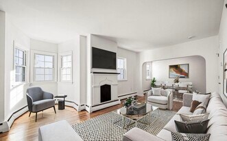 228 Church St in Downingtown, PA - Building Photo