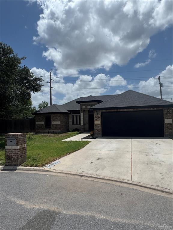 1021 W Oak Ln in Pharr, TX - Building Photo - Building Photo