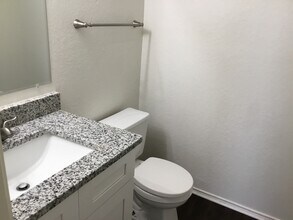 6410 Flatstone Pass in Converse, TX - Building Photo - Building Photo