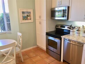 100 L'Ambiance Cir in Naples, FL - Building Photo - Building Photo