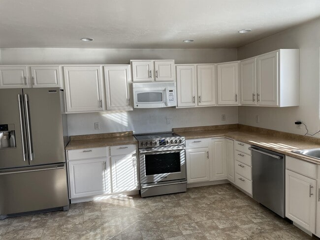 735 7th Ave E in Kalispell, MT - Building Photo - Building Photo
