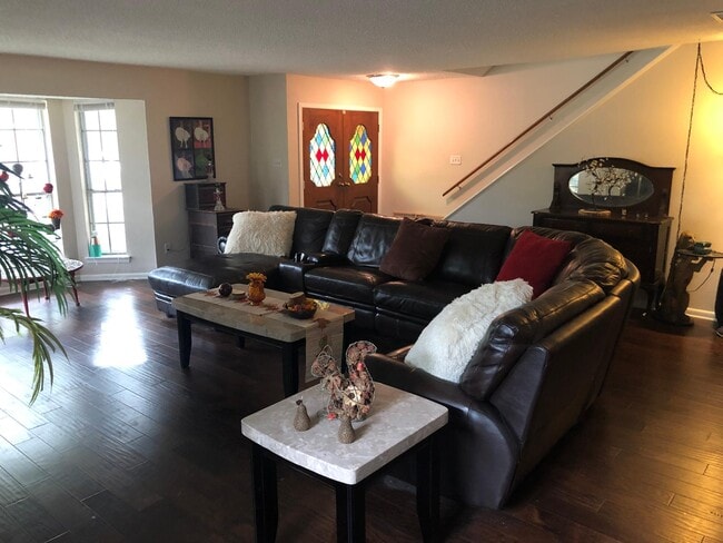3708 Jeanette Dr
