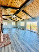 5542 Easter Dr in Wrightwood, CA - Building Photo - Building Photo
