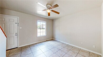 2912 Prairie Flower Cir in Bryan, TX - Building Photo - Building Photo