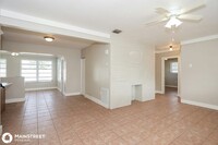 7667 Miramar Pkwy in Miramar, FL - Building Photo - Building Photo