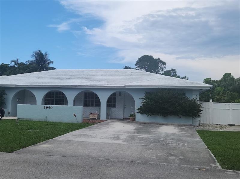 2940 NE 19th Terrace in Lighthouse Point, FL - Building Photo