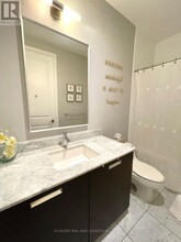 21-1121 Balmuto St in Toronto, ON - Building Photo - Building Photo
