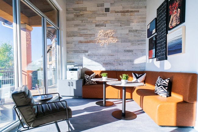 10x Living at Grandview in Austin, TX - Building Photo - Building Photo