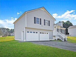 100 Ginnity Dr in Douglasville, GA - Building Photo - Building Photo