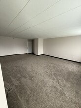 Bower Hill Apartments in Mt. Lebanon, PA - Foto de edificio - Building Photo