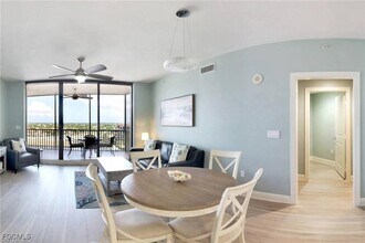 5793 Cape Harbour Dr in Cape Coral, FL - Building Photo - Building Photo