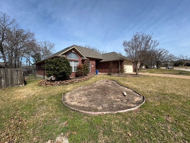 1811 Gray Stone Dr in Bryan, TX - Building Photo - Building Photo