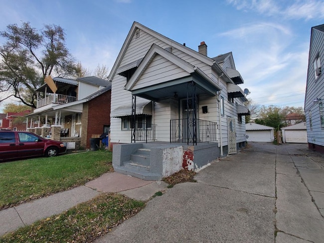property at 9194 Mendota St