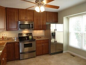 63 Kinsman View Cir in Silver Spring, MD - Building Photo - Building Photo