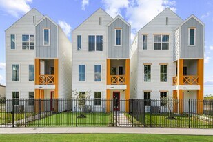 3903 F Pinemont Dr in Houston, TX - Building Photo