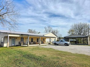 3535 Statesman Dr in Alvin, TX - Building Photo - Building Photo