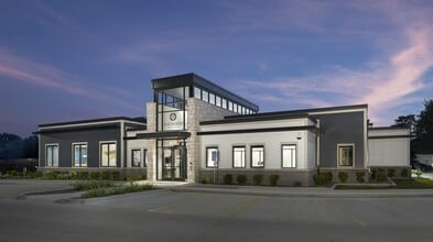 Winwood Apartments in Johnston, IA - Foto de edificio - Building Photo