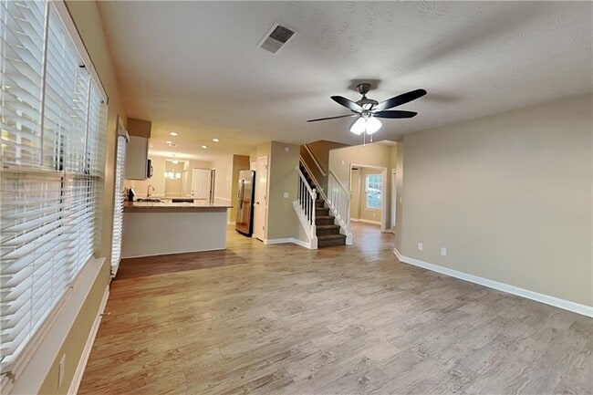 4220 E Meadow Dr in Duluth, GA - Building Photo - Building Photo