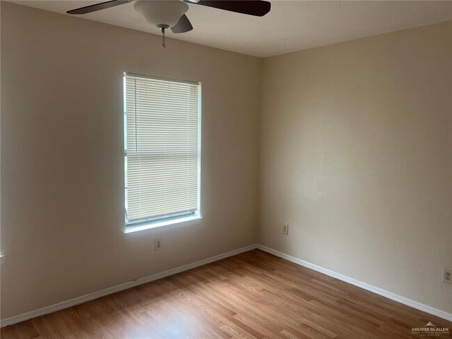 2201 S Jackson Rd in Pharr, TX - Building Photo - Building Photo