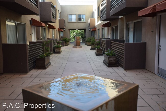 21306 Parthenia St in Los Angeles, CA - Building Photo - Building Photo