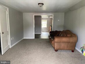 9072 Easton Rd in Ottsville, PA - Building Photo - Building Photo