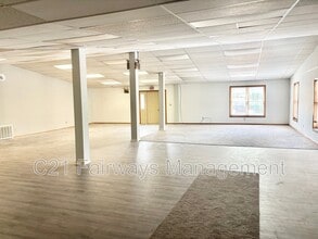 40 Race St in Manor, PA - Building Photo - Building Photo