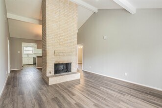 9462 Fuqua St in Houston, TX - Building Photo - Building Photo