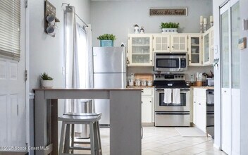 1465 Malibu Cir NE in Palm Bay, FL - Building Photo - Building Photo