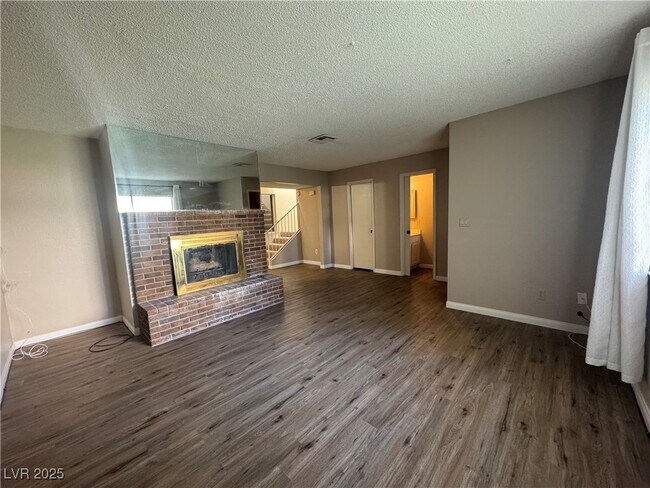 2647 Jacyra Ave in Las Vegas, NV - Building Photo - Building Photo