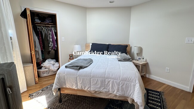 24 Burnham St, Unit 3T