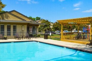The Fairways Apartments - Specials Available in Longview, TX - Building Photo