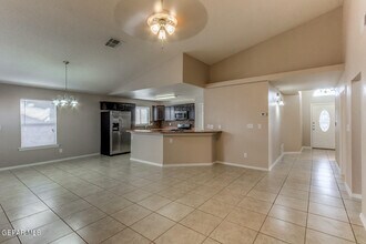 3132 Tierra Bowles Dr in El Paso, TX - Building Photo - Building Photo