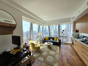 400 5th Ave in New York, NY - Building Photo - Building Photo