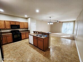 6844 Misty View Dr in Jacksonville, FL - Building Photo - Building Photo