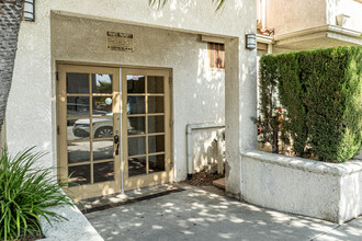 3605 E Anaheim St in Long Beach, CA - Foto de edificio - Building Photo