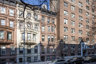 21 W 75TH St in New York, NY - Building Photo - Building Photo