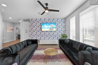 11830 Buckfield Cir, Unit SI ID1290656P in Jacksonville, FL - Foto de edificio - Building Photo