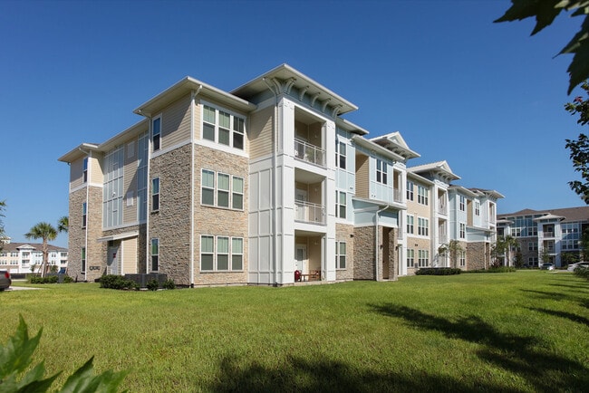 Legacy Union Square Apartments in Davenport, FL - Foto de edificio - Building Photo