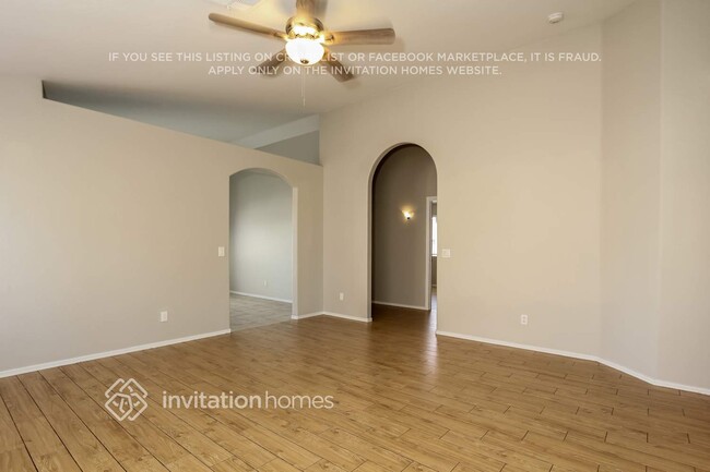 6826 W Palo Verde Dr in Glendale, AZ - Foto de edificio - Building Photo