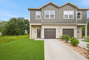 9240 Culver St in Houston, TX - Building Photo