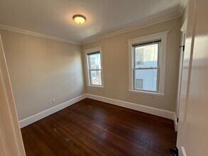 55 Iffley Rd in Boston, MA - Building Photo - Building Photo