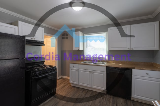 2971 Dodson Dr in East Point, GA - Building Photo - Building Photo