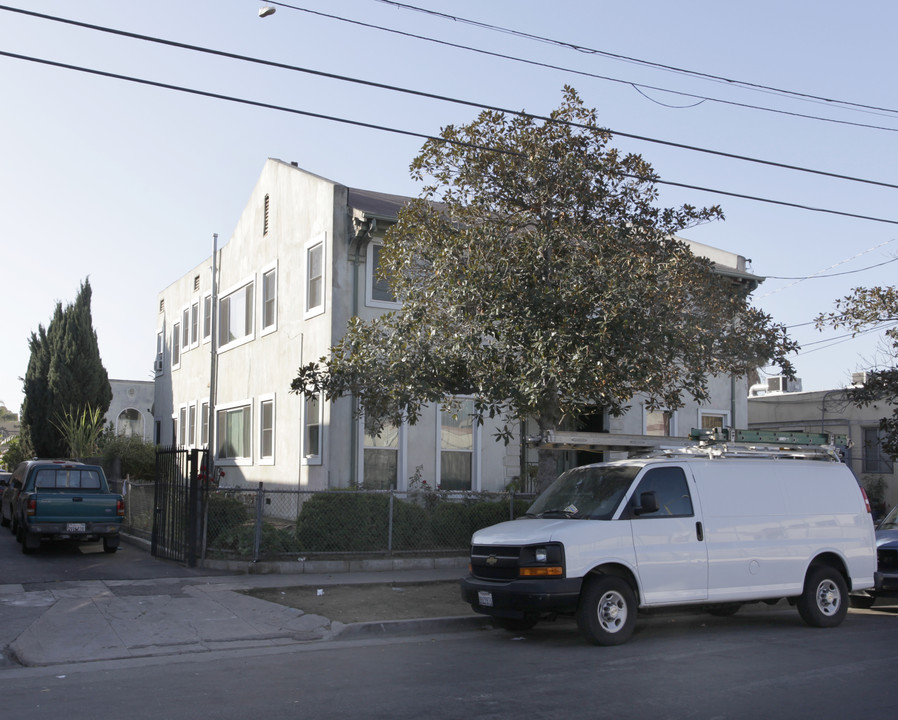 4324-4324 1/2 Lockwood Ave in Los Angeles, CA - Building Photo