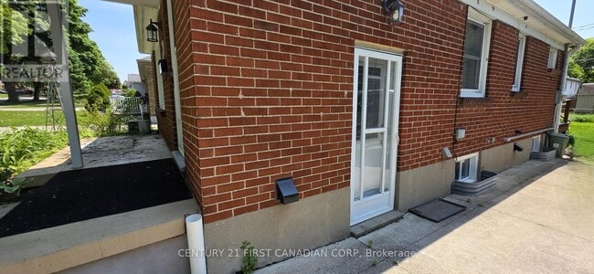 1319 Wilton Ave in London, ON - Building Photo - Building Photo