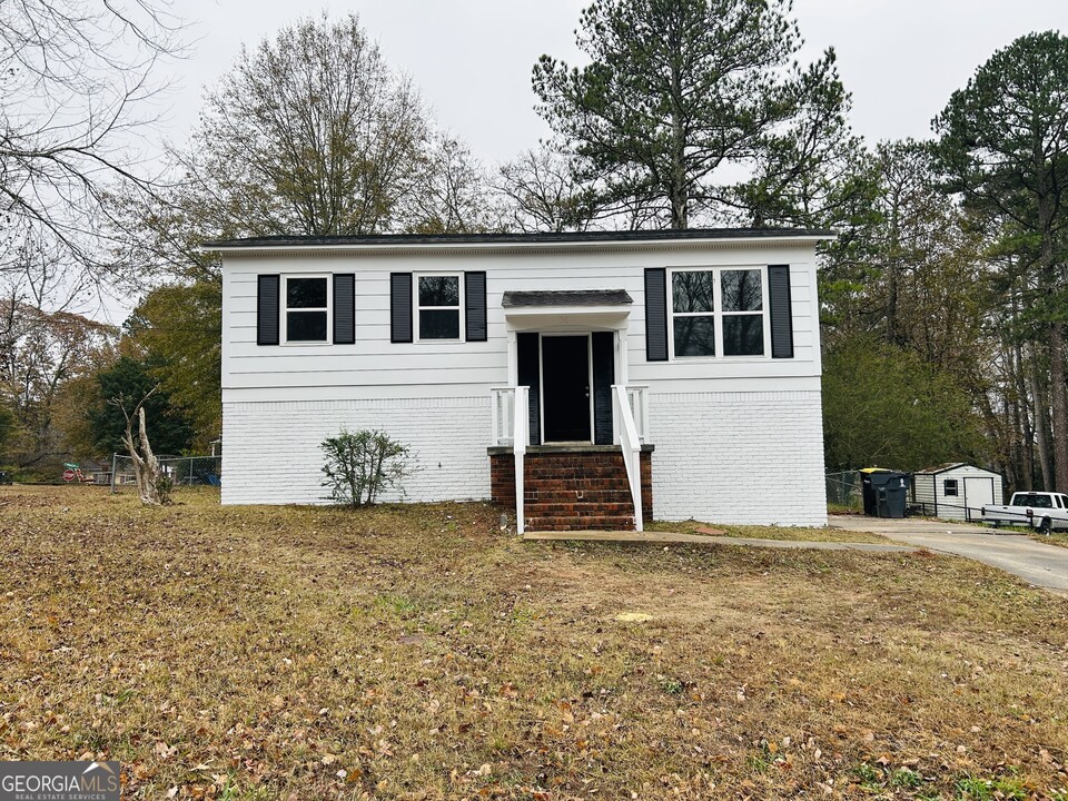 38 Westgate Park Ln in Newnan, GA - Building Photo