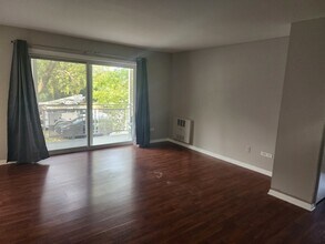 8018 S Hoyne Ave in Chicago, IL - Building Photo - Building Photo