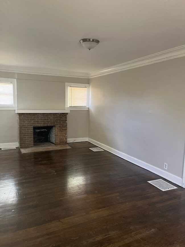 1849 E 68th St in Kansas City, MO - Building Photo - Building Photo